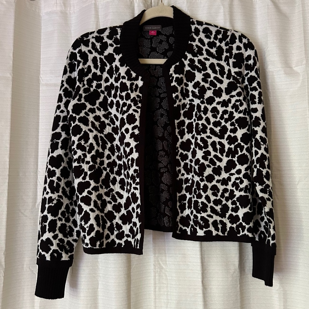 Vince Camuto Leopard Print Short Open Front Cardi… - image 3